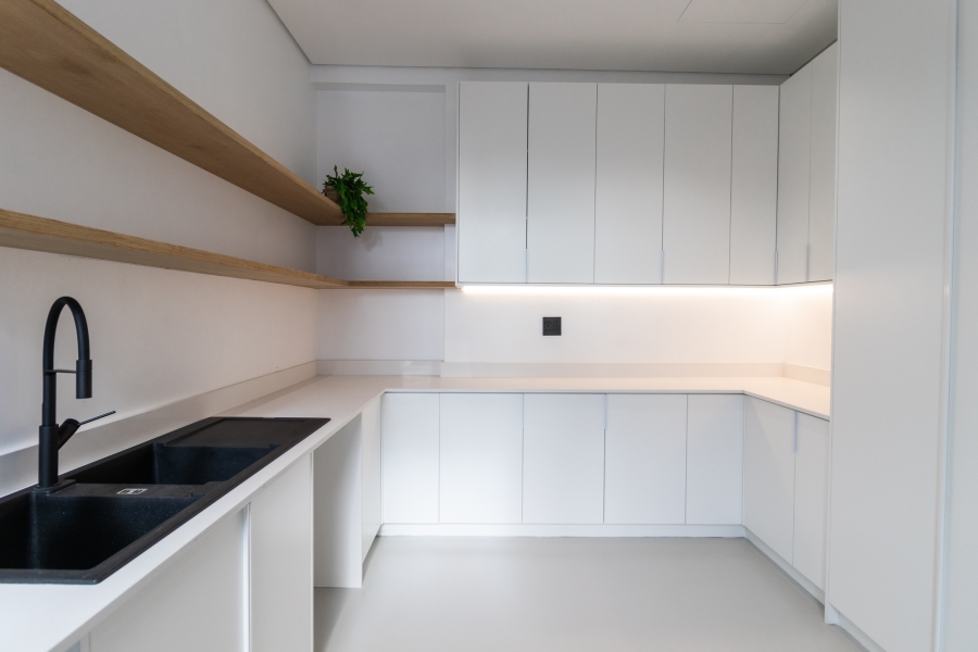 6 Bedroom Property for Sale in Yzerfontein Western Cape